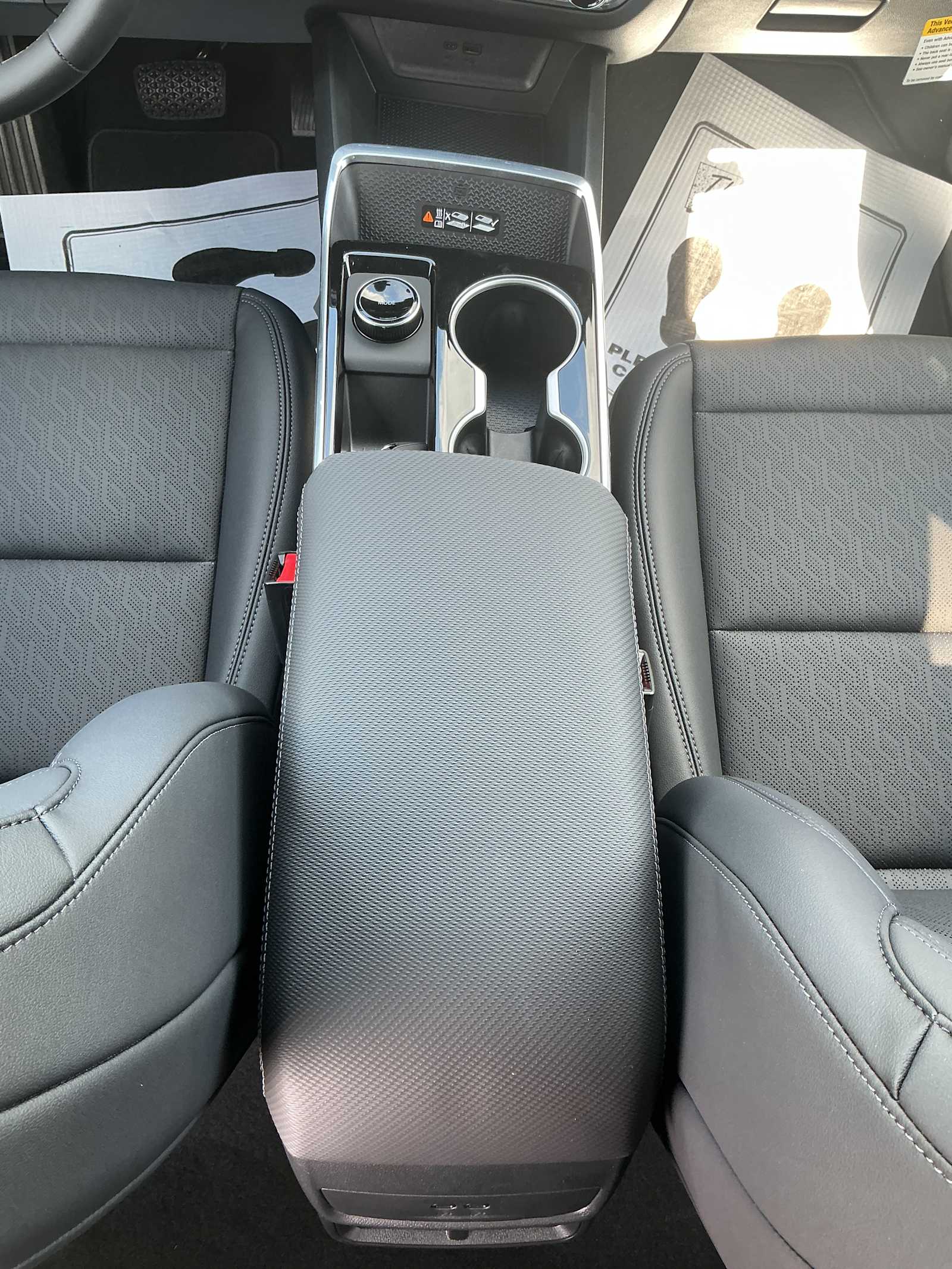 2027 Chevrolet Equinox LT - Photo 18