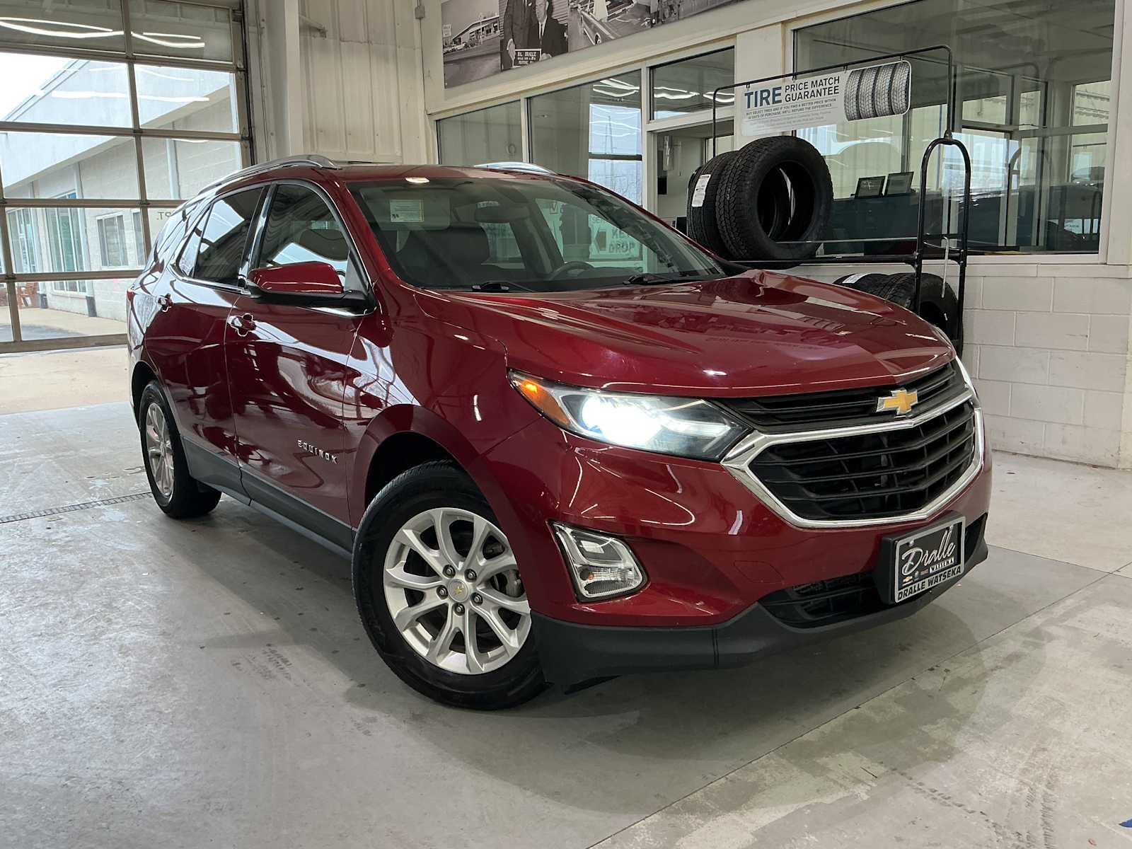 2018 Chevrolet Equinox LT's photo