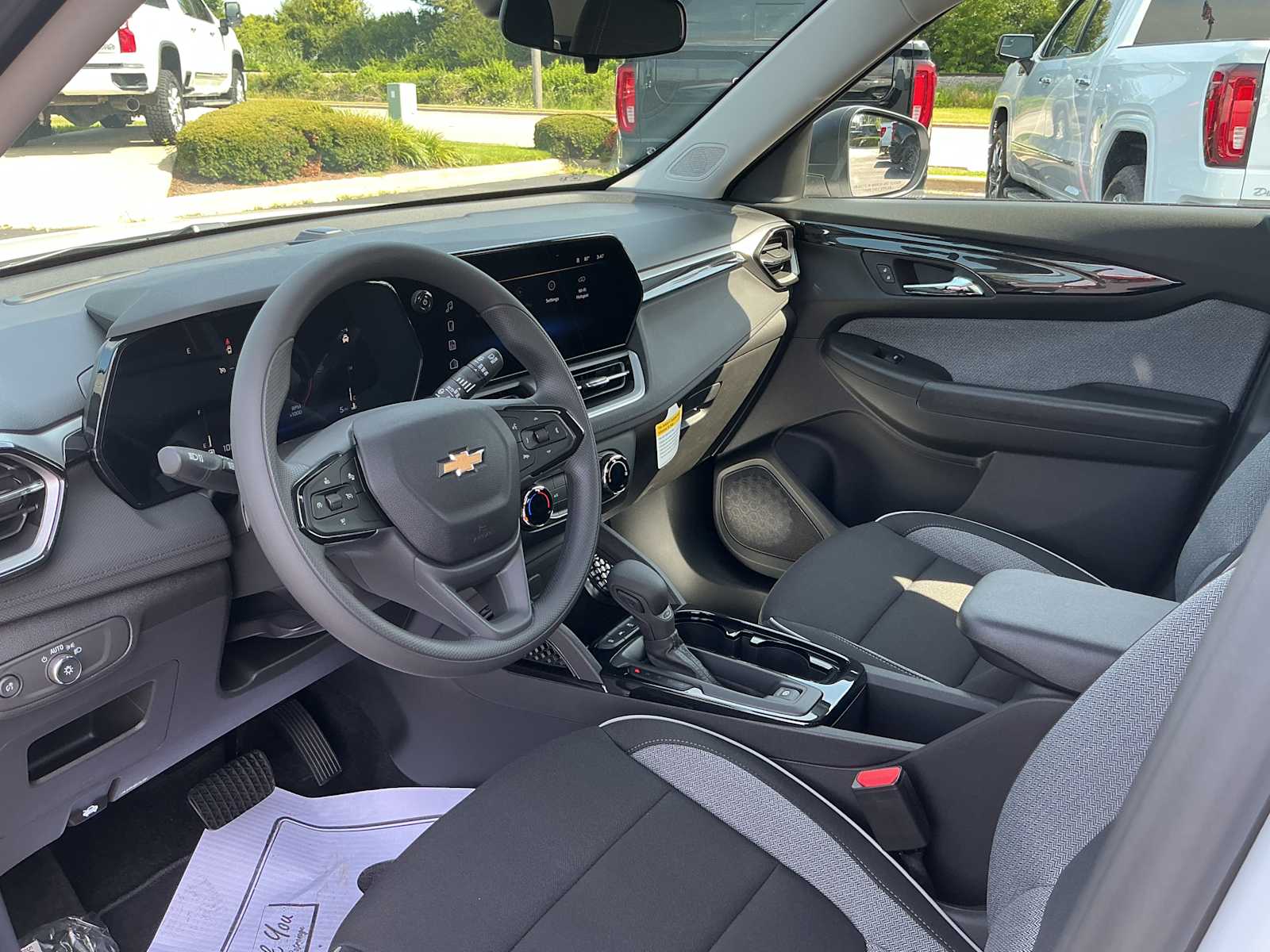 2026 Chevrolet Trailblazer LS - Photo 17