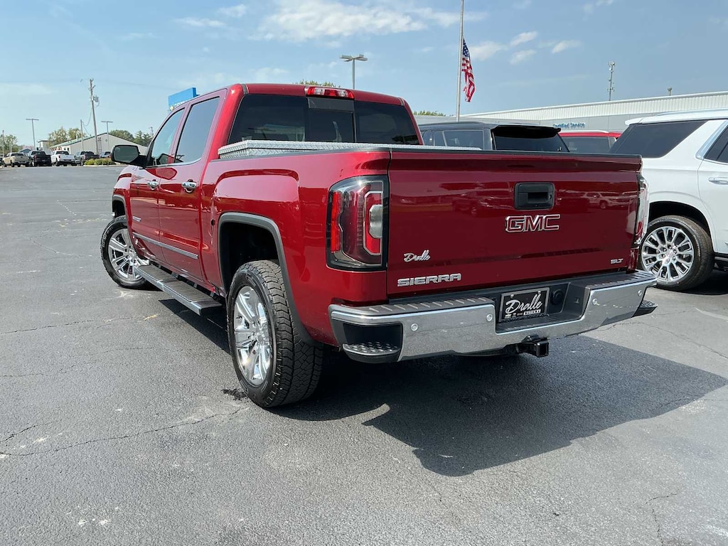 Used 2018 GMC Sierra 1500 SLT Truck