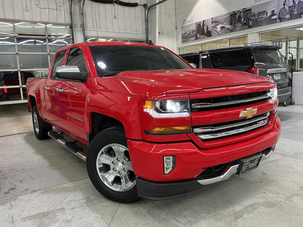 Used 2017 Chevrolet Silverado 1500 LT Truck