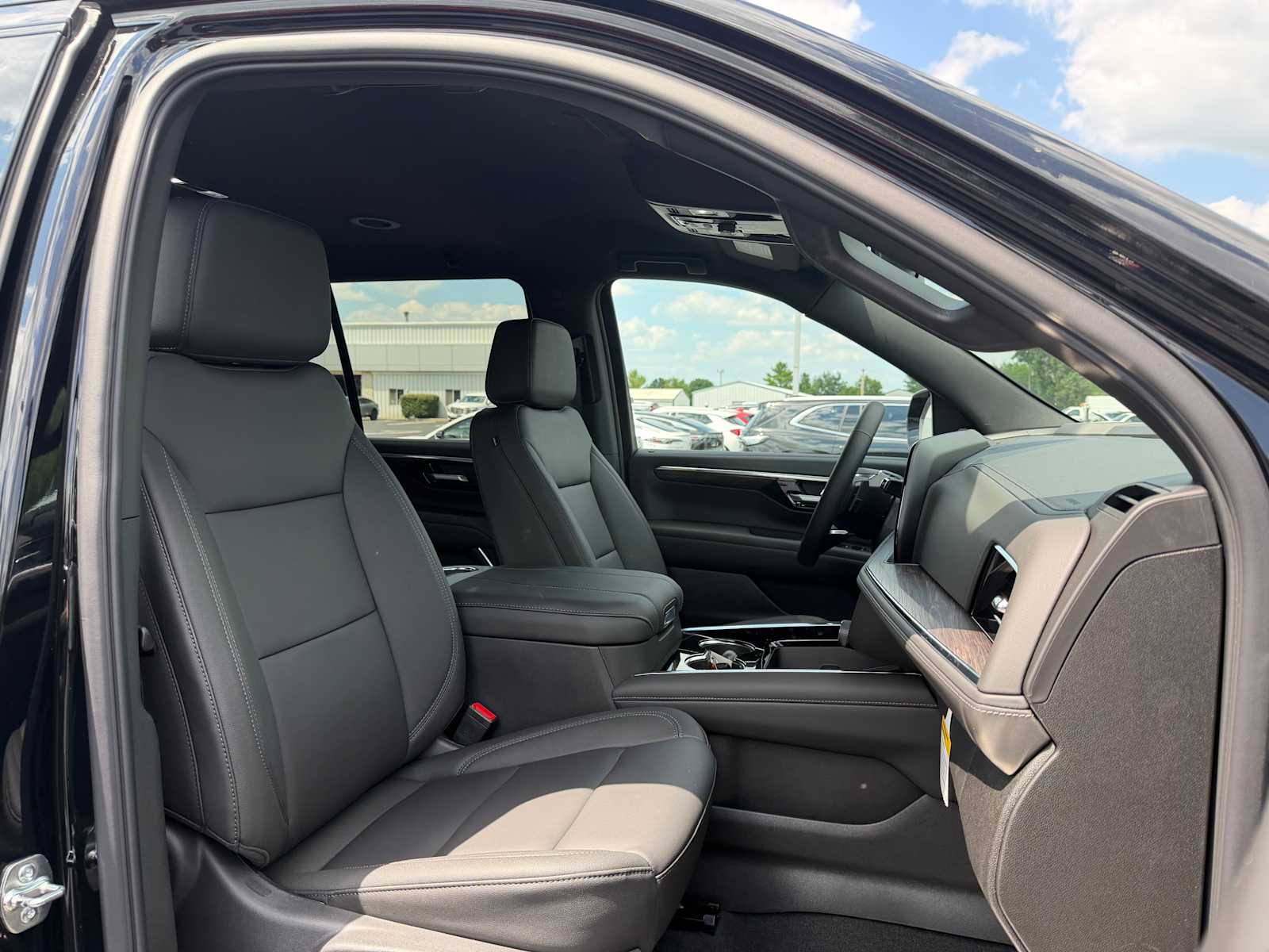 2026 Chevrolet Tahoe LT - Photo 28
