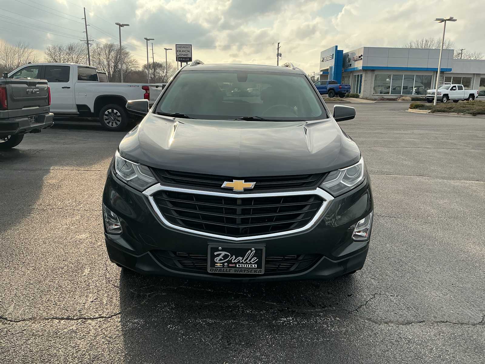 Used 2018 Chevrolet Equinox LT with VIN 2GNAXJEV5J6254216 for sale in Watseka, IL
