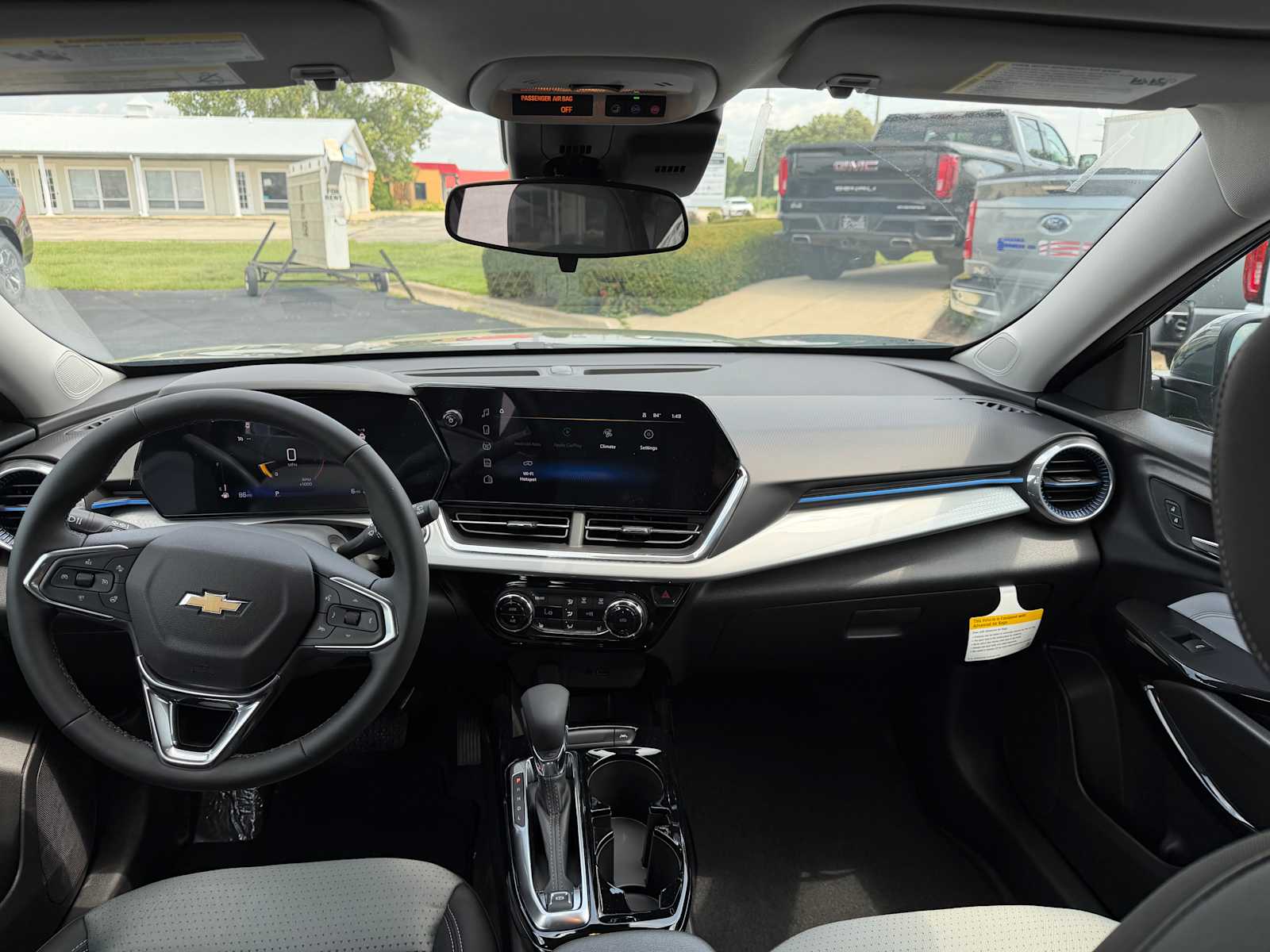 2026 Chevrolet Trax LT - Photo 7