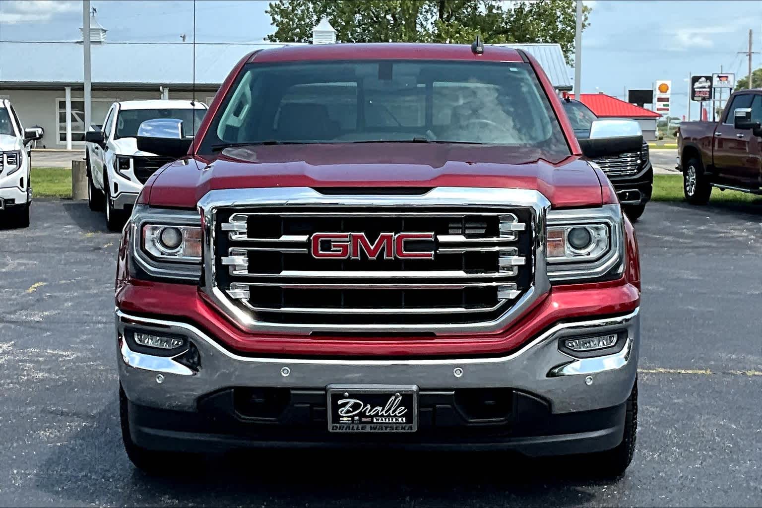 Used 2018 GMC Sierra 1500 SLT with VIN 3GTU2NEC5JG142000 for sale in Watseka, IL