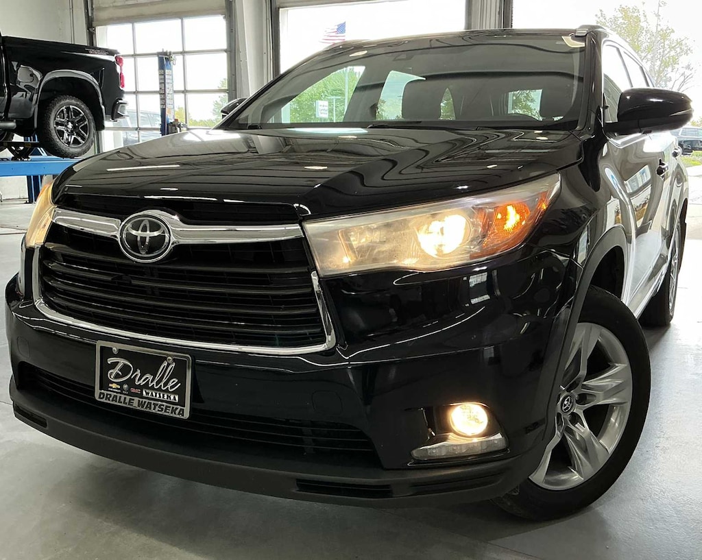Used 2016 Toyota Highlander Limited