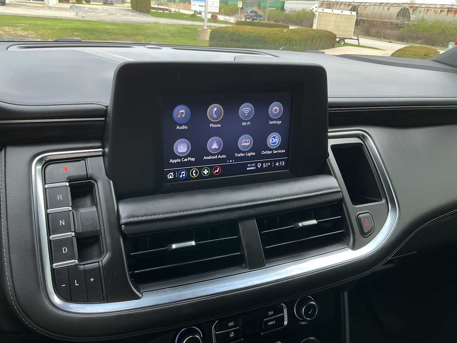 2023 Chevrolet Suburban LS - Photo 9