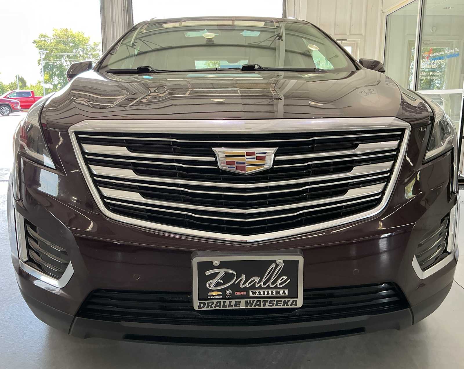 Used 2018 Cadillac XT5 Premium Luxury with VIN 1GYKNERS1JZ223831 for sale in Watseka, IL