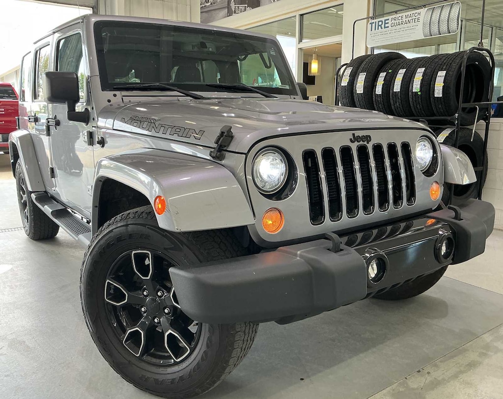 Used 2017 Jeep Wrangler Unlimited Smoky Mountain