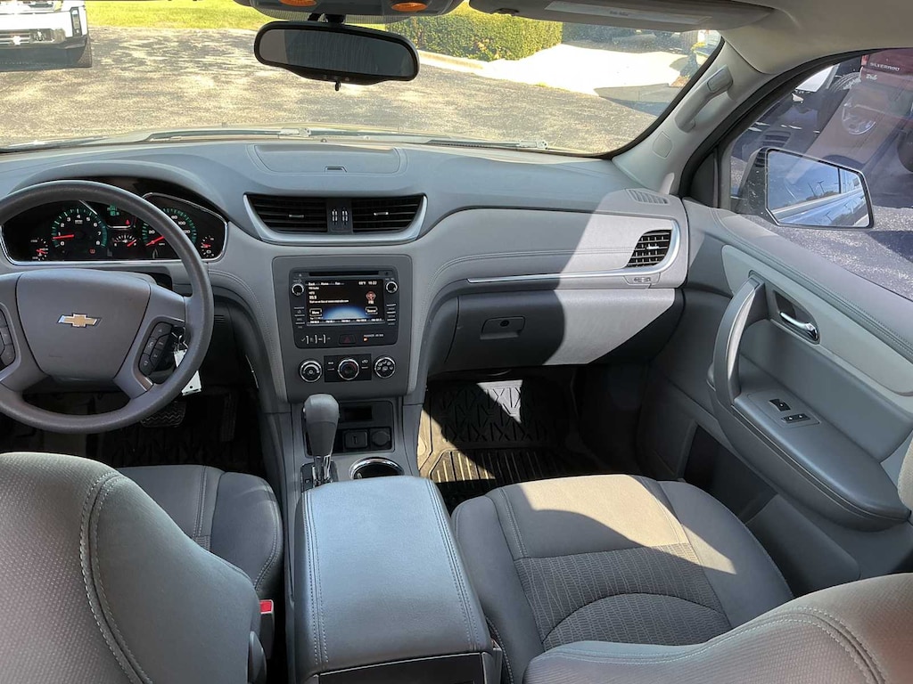 Used 2017 Chevrolet Traverse LS SUV
