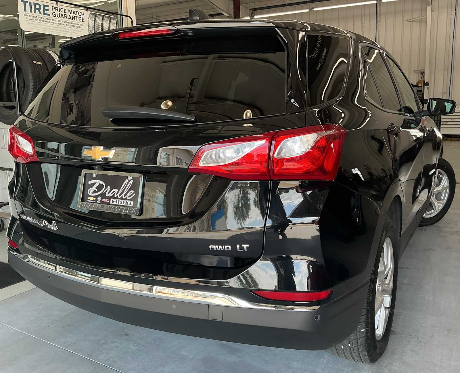 2020 Chevrolet Equinox LT photo 4
