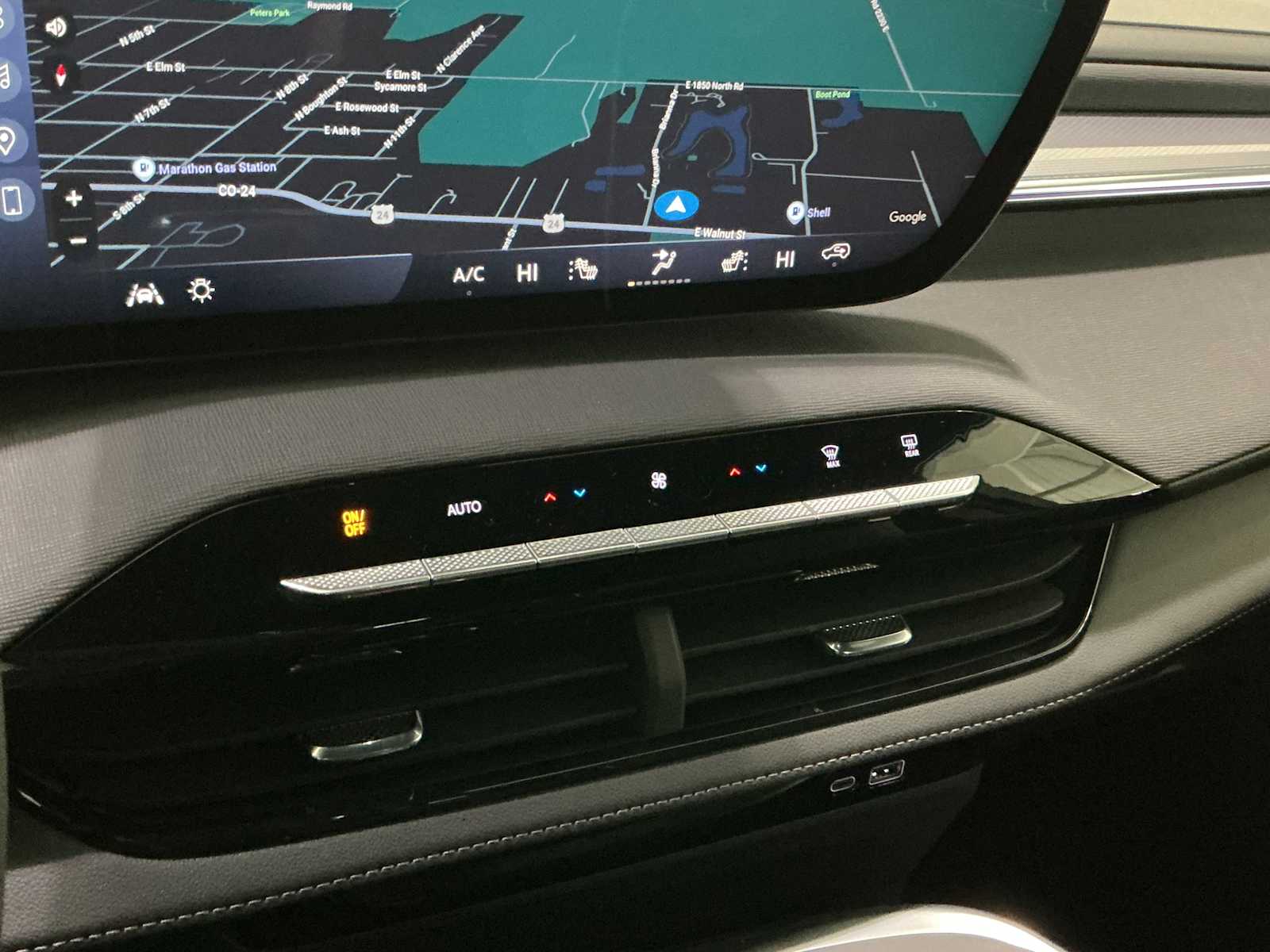 2026 Buick Enclave Sport Touring - Photo 14