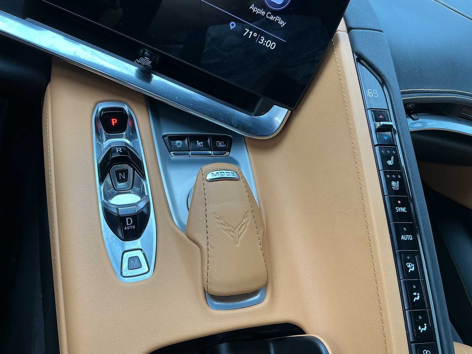 2020 Chevrolet Corvette 2LT - Photo 13