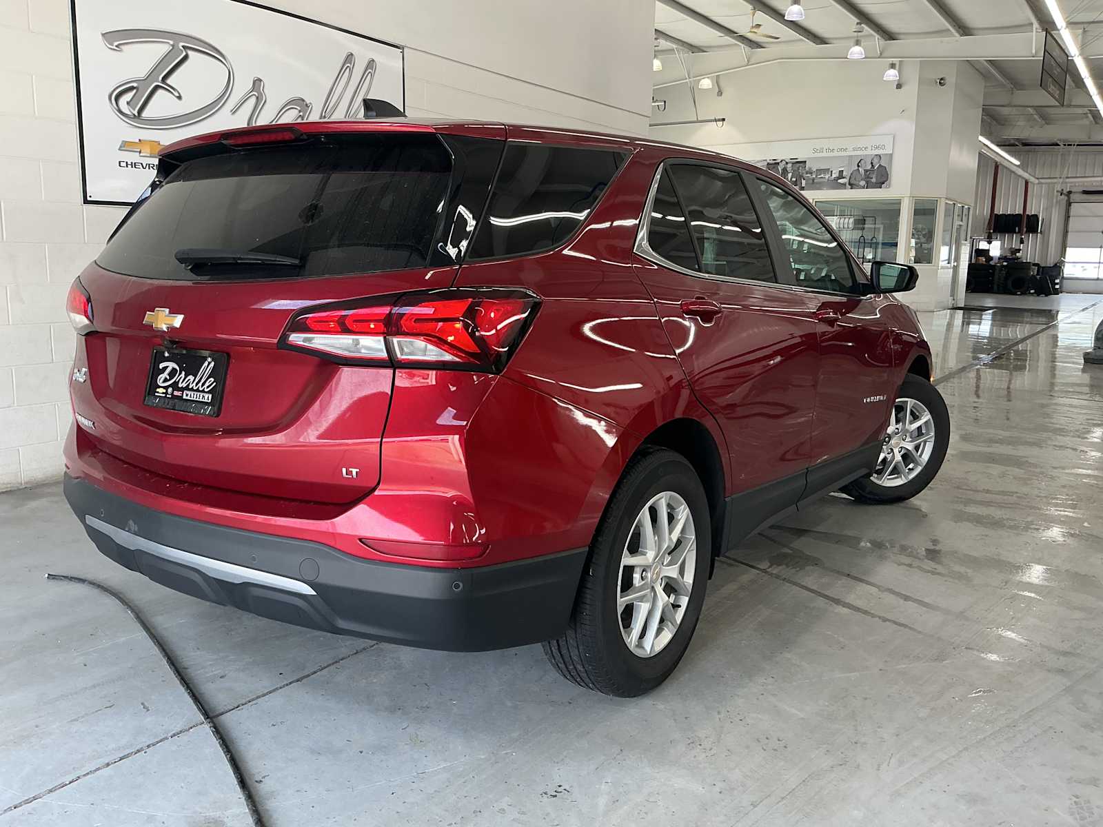 2024 Chevrolet Equinox LT photo 4