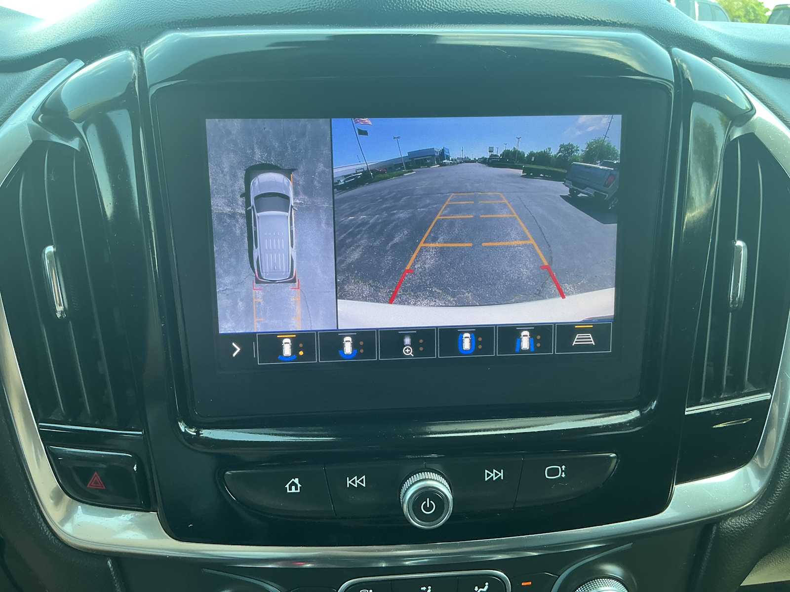 2020 Chevrolet Traverse RS - Photo 13