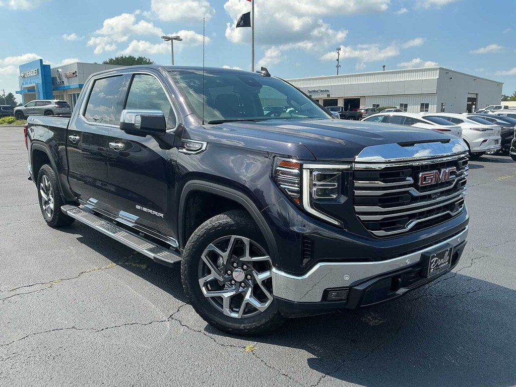 Used 2025 GMC Sierra 1500 SLT Truck
