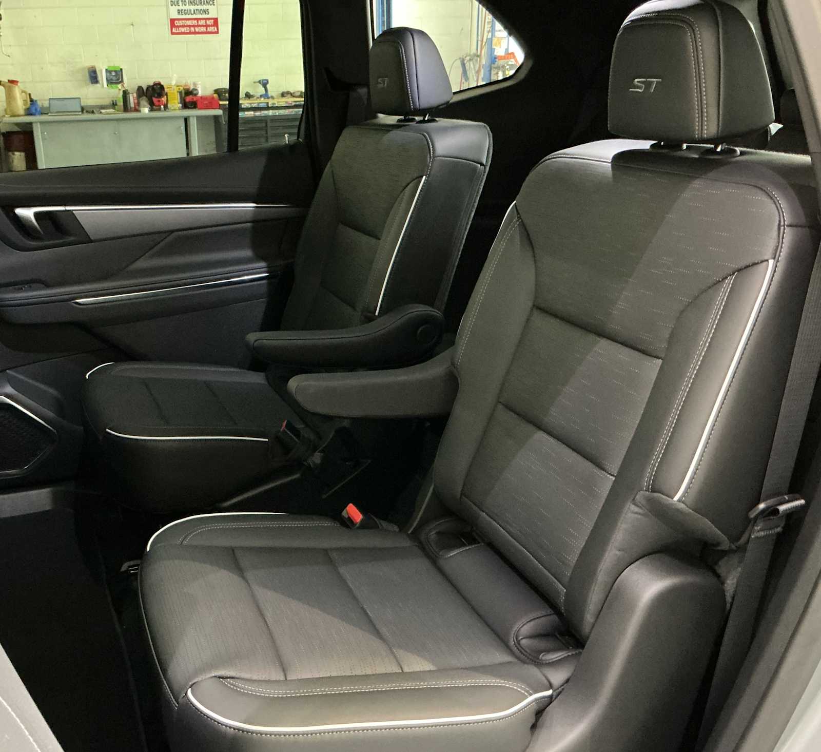 2026 Buick Enclave Sport Touring - Photo 23