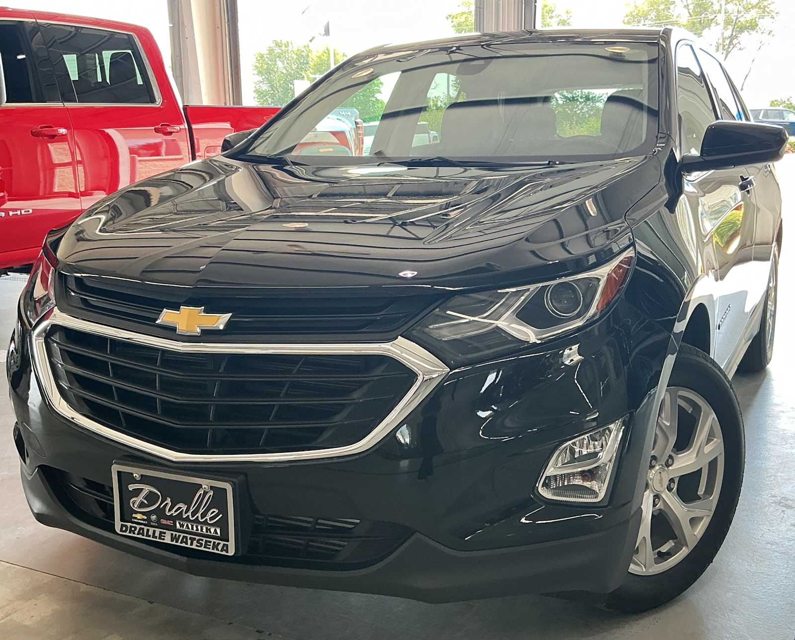 2020 Chevrolet Equinox LT photo 3
