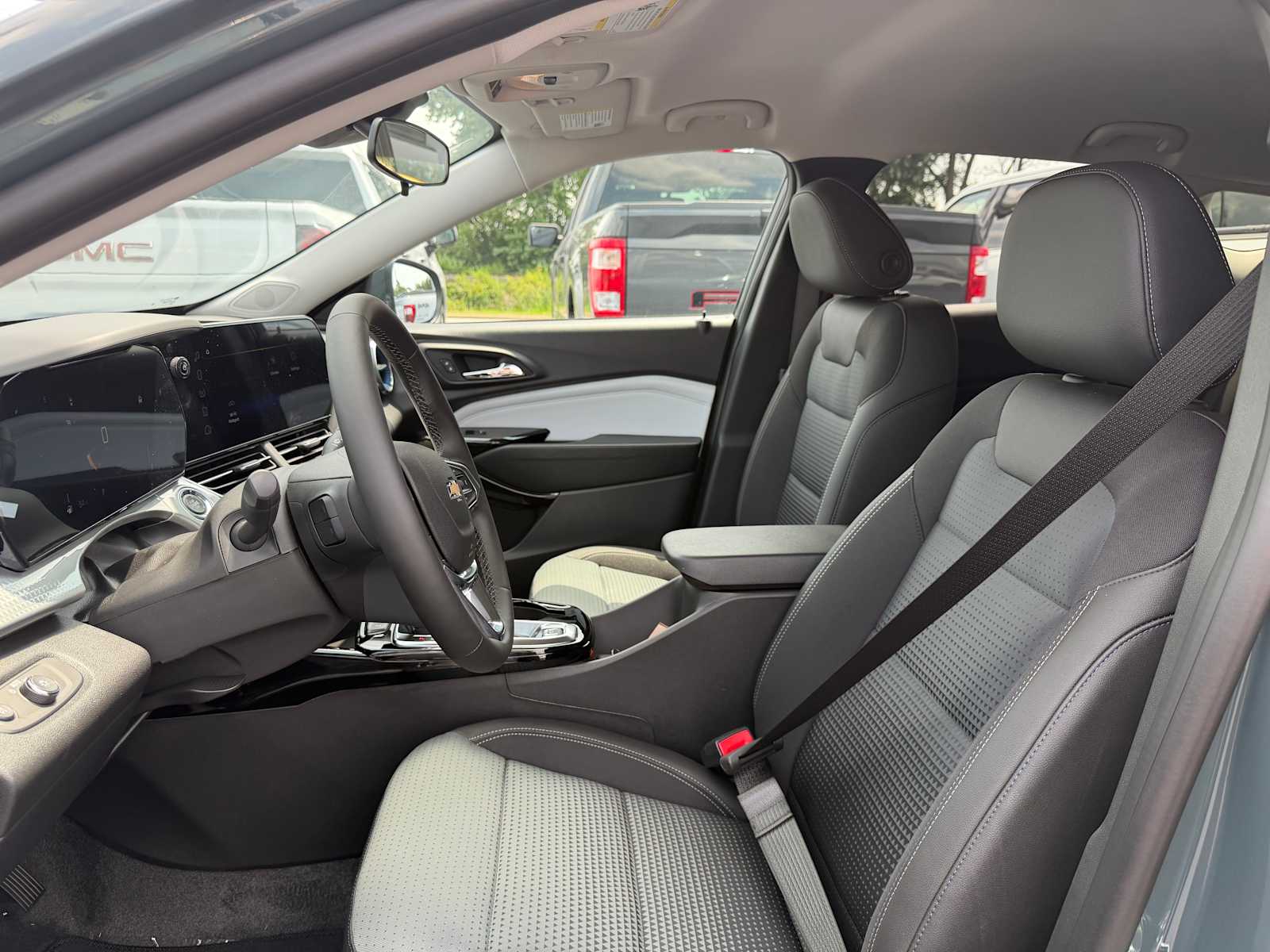 2026 Chevrolet Trax LT - Photo 23