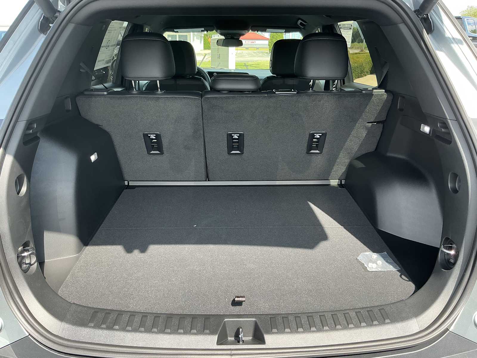 2027 Chevrolet Equinox LT - Photo 30