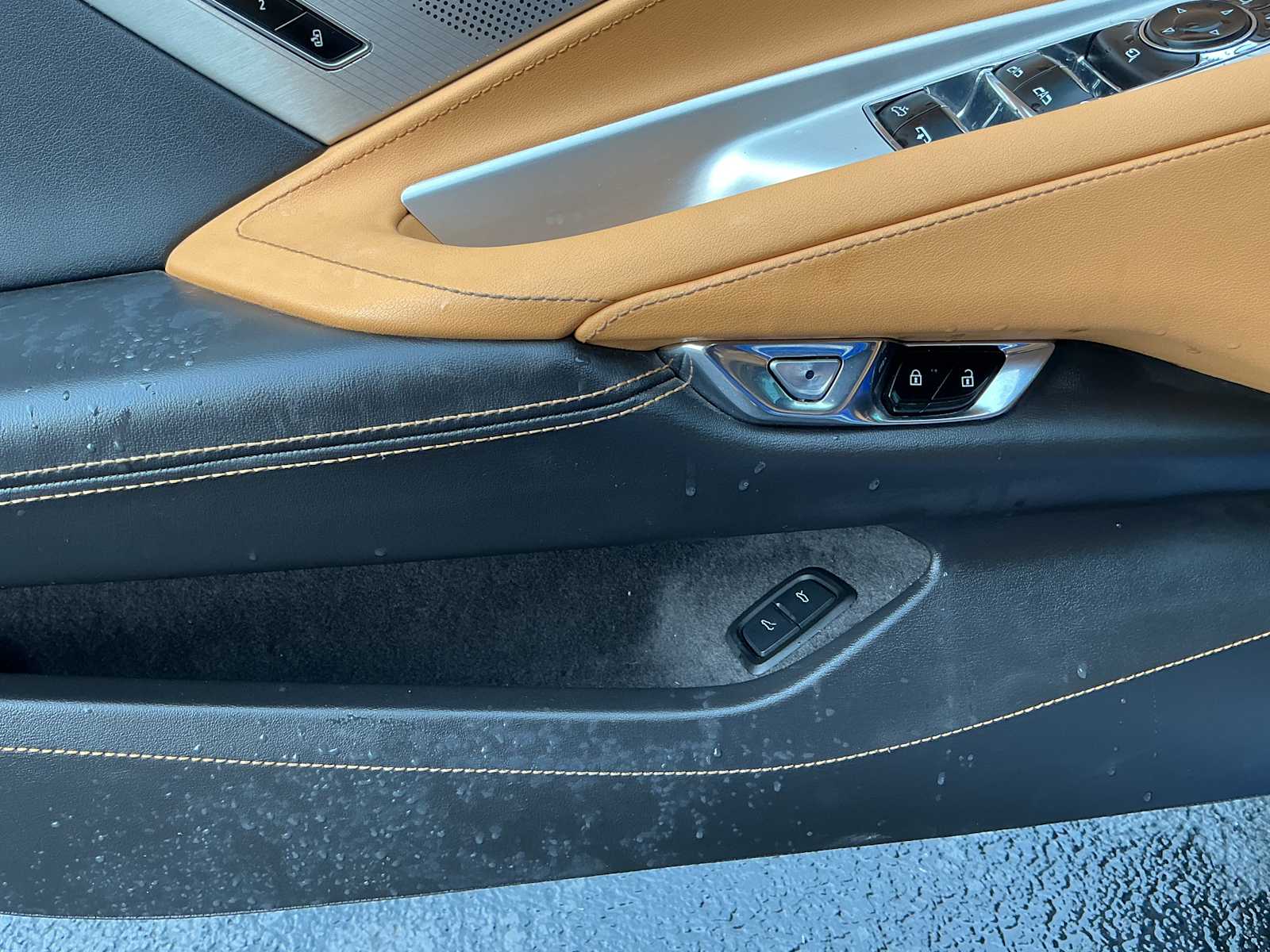2020 Chevrolet Corvette 2LT - Photo 18