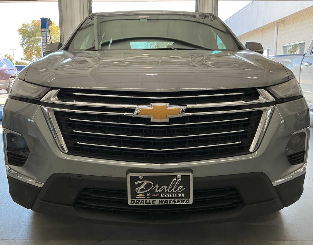 Used 2023 Chevrolet Traverse LT Cloth SUV