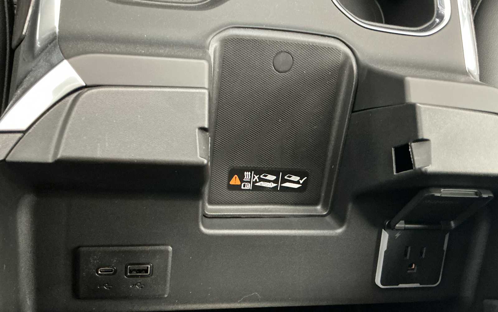 2026 Chevrolet Silverado 1500 LTZ - Photo 15