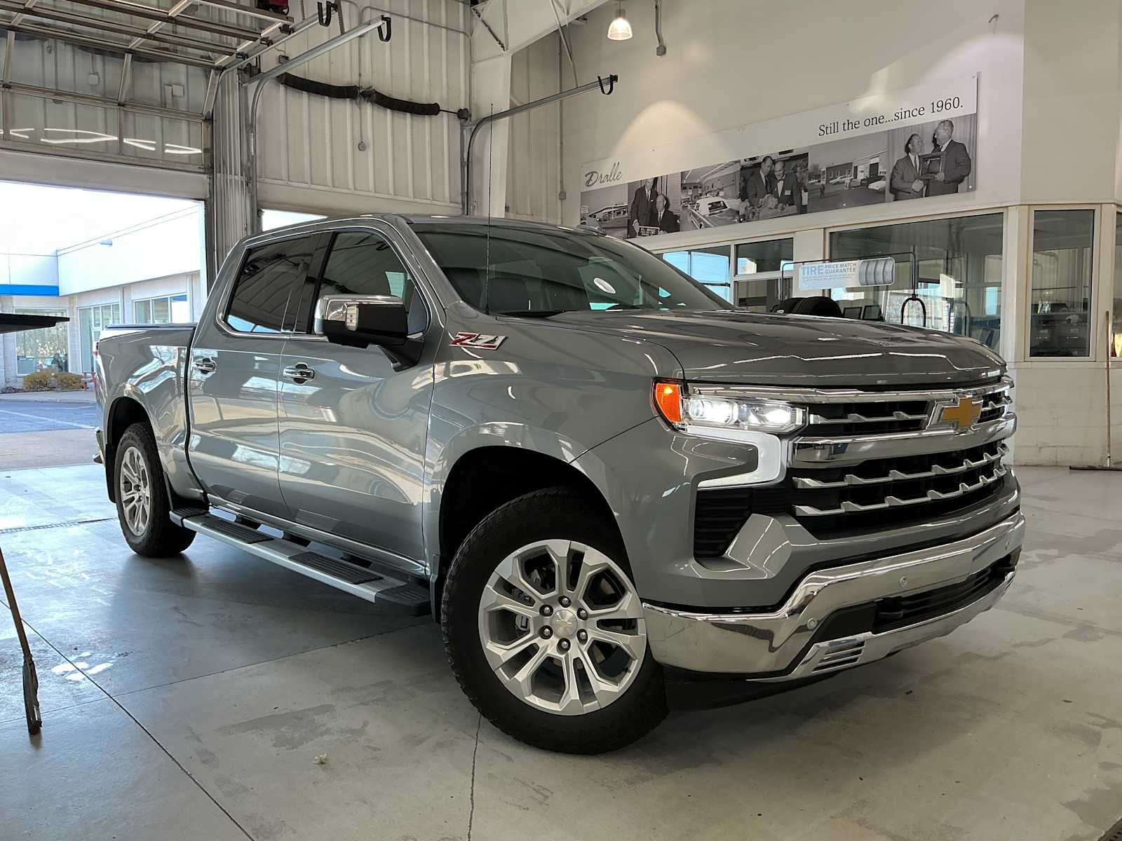 2023 Chevrolet Silverado 1500 LTZ's photo