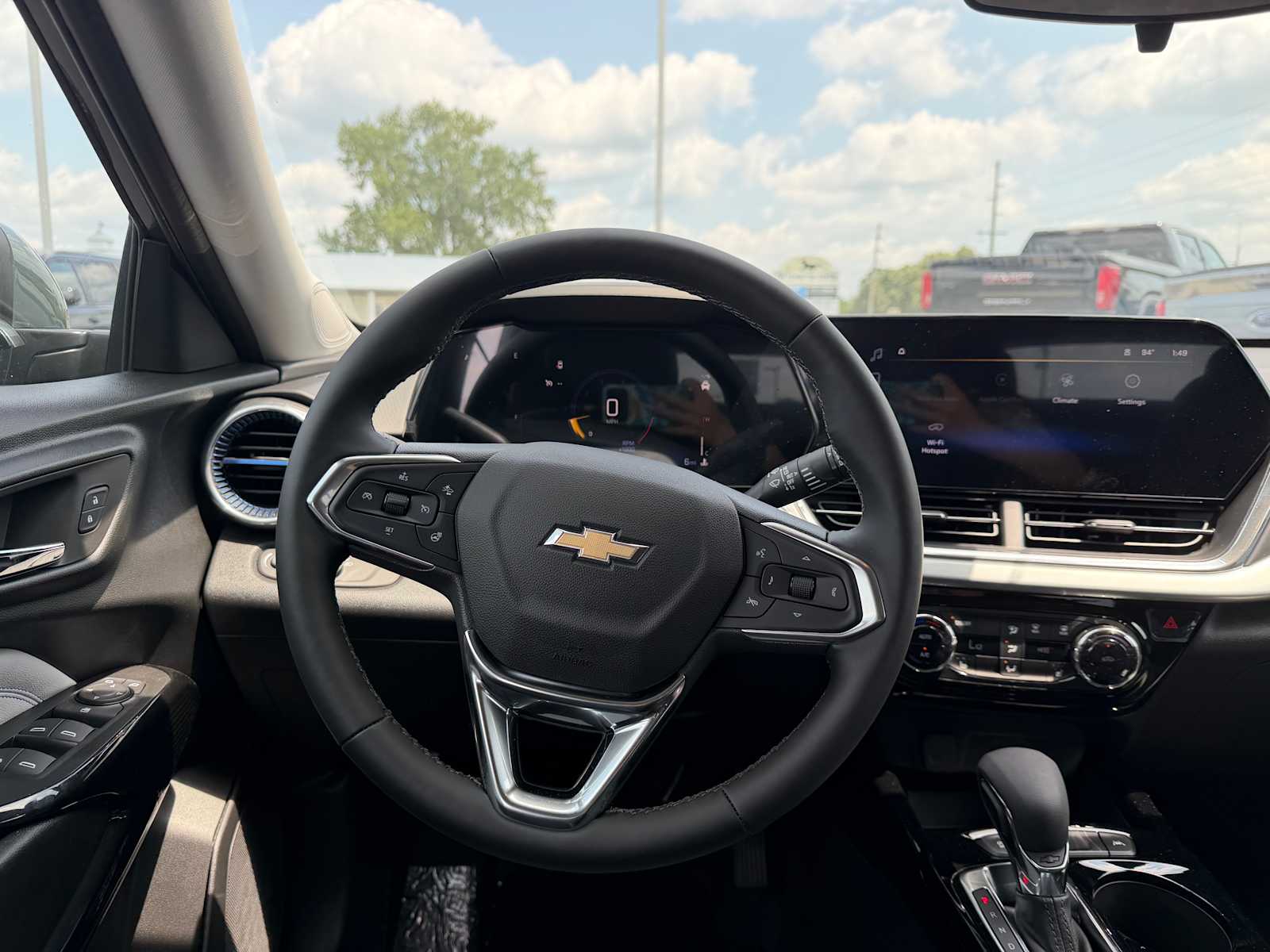 2026 Chevrolet Trax LT - Photo 8