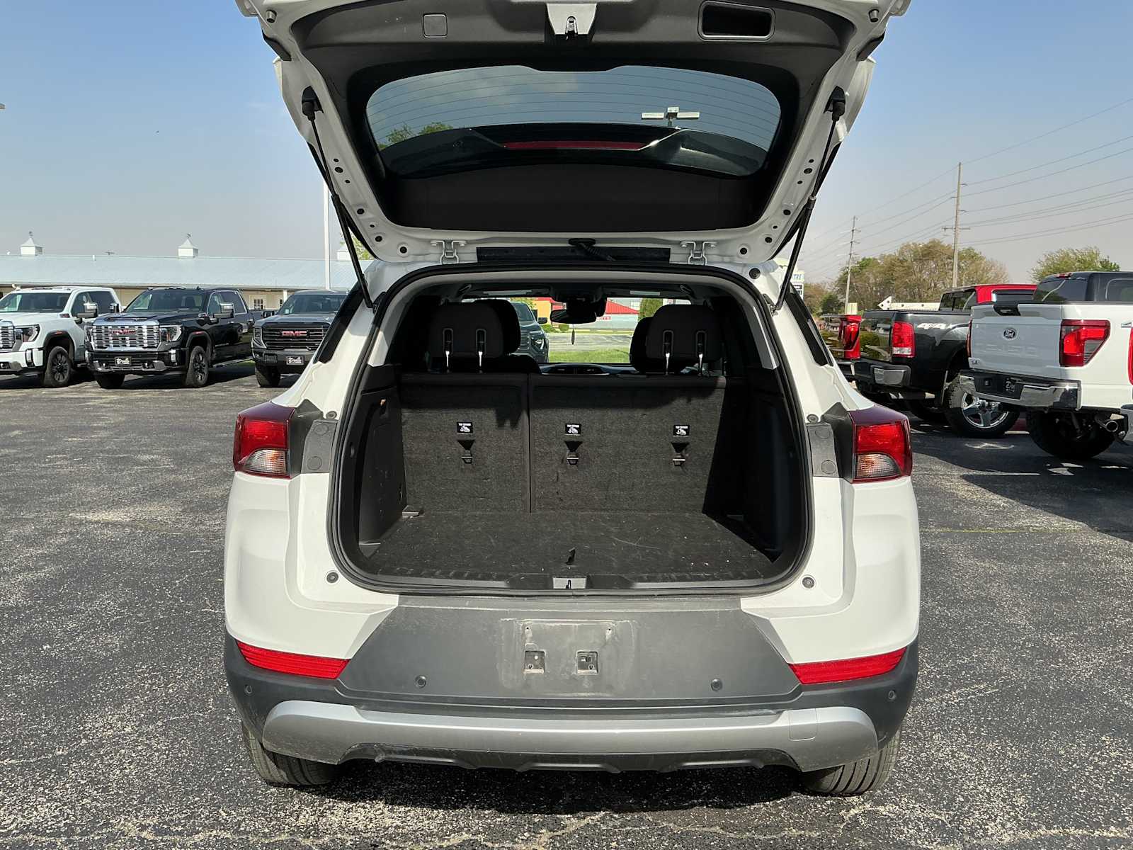 2023 Chevrolet TrailBlazer LT - Photo 24