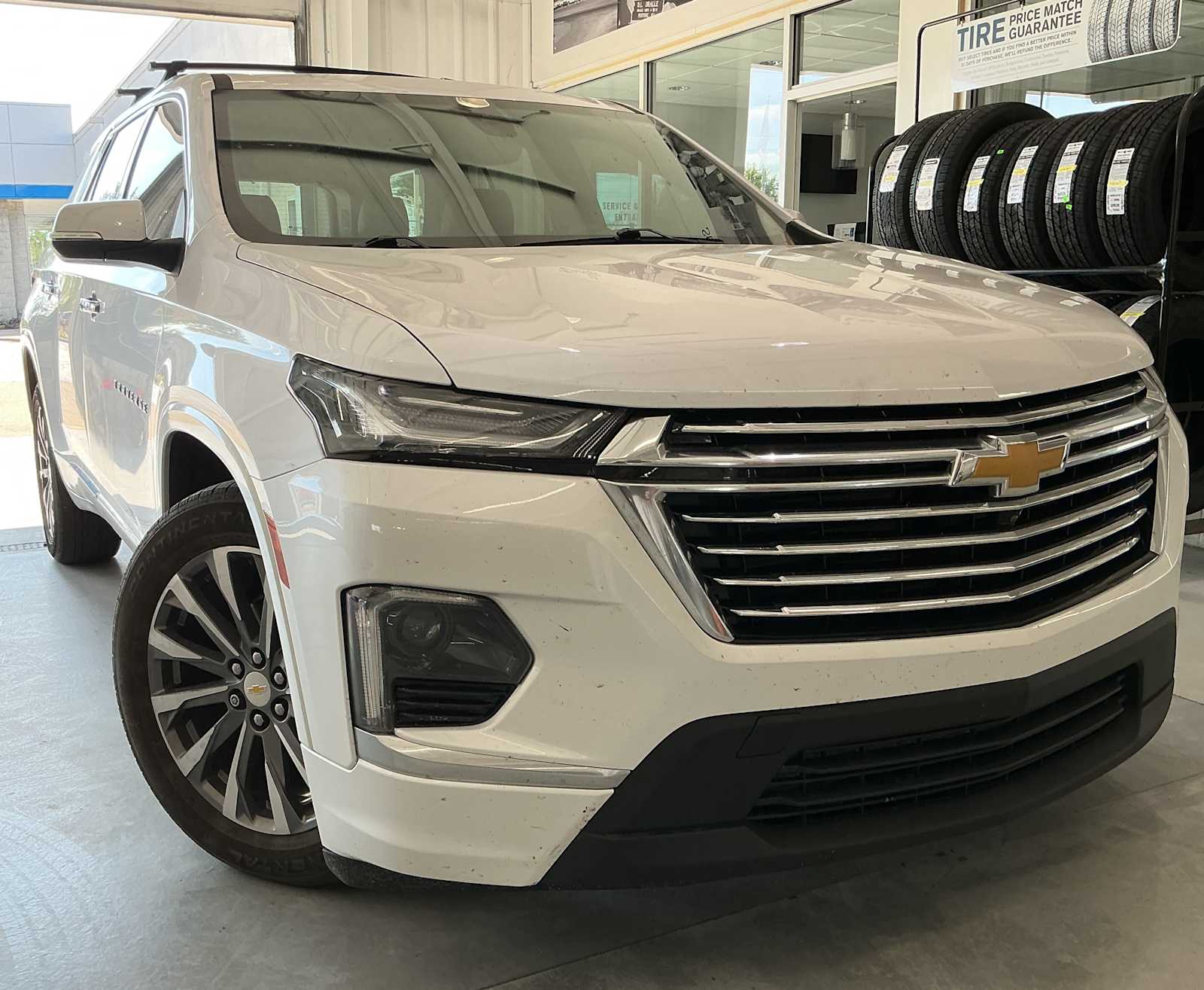2022 Chevrolet Traverse Premier's photo
