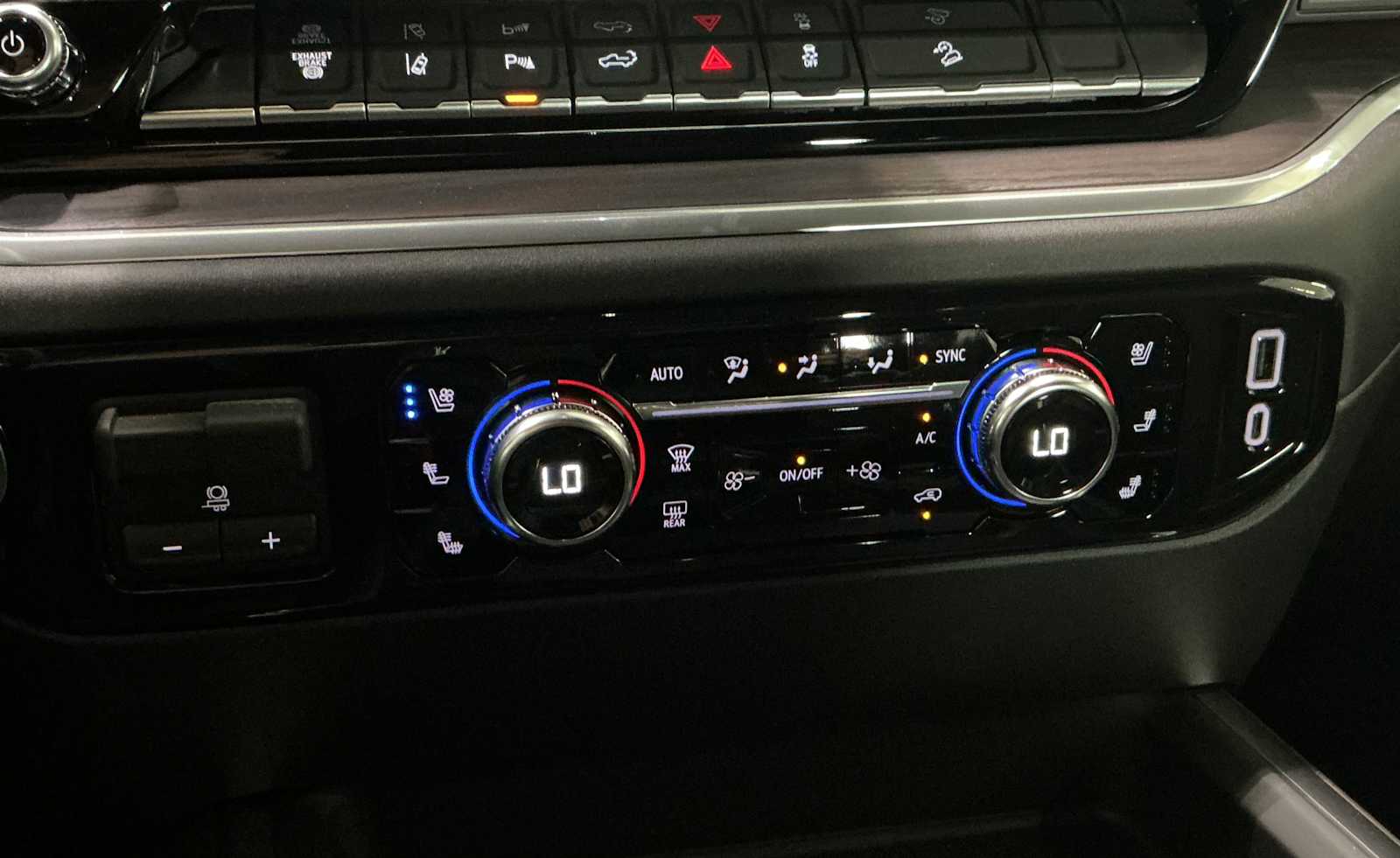 2026 GMC Sierra 2500HD SLT - Photo 14