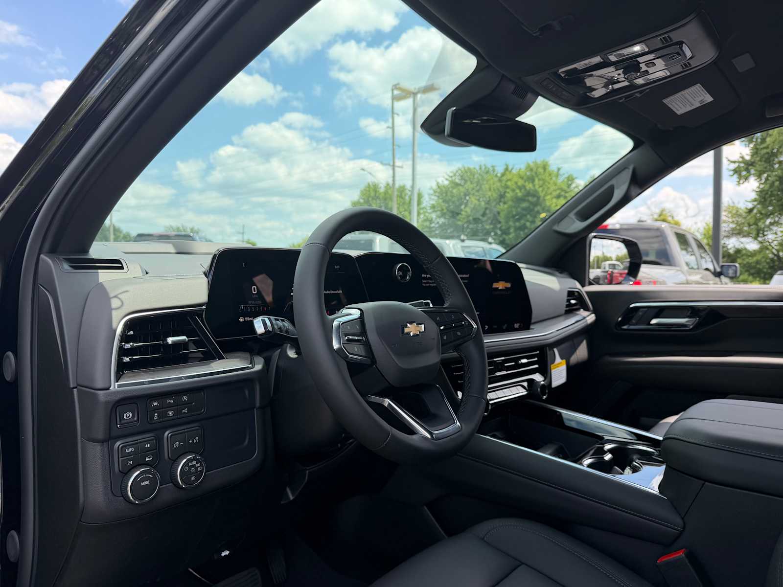 2026 Chevrolet Tahoe LT - Photo 16