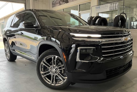 2025 Chevrolet Traverse LT SUV