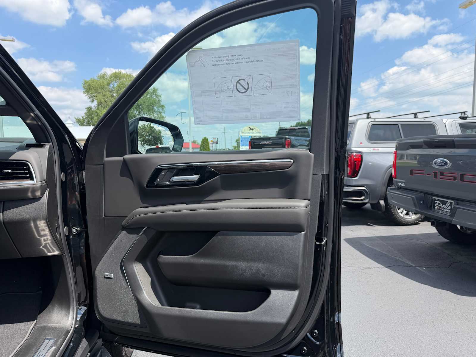 2026 Chevrolet Tahoe LT - Photo 27
