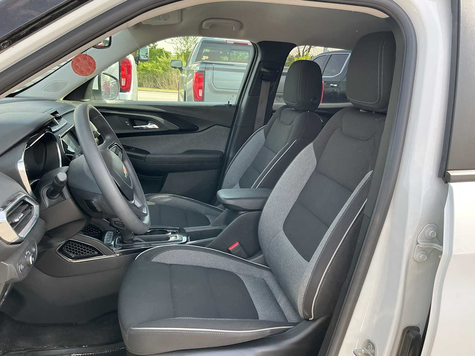 2023 Chevrolet TrailBlazer LT - Photo 16