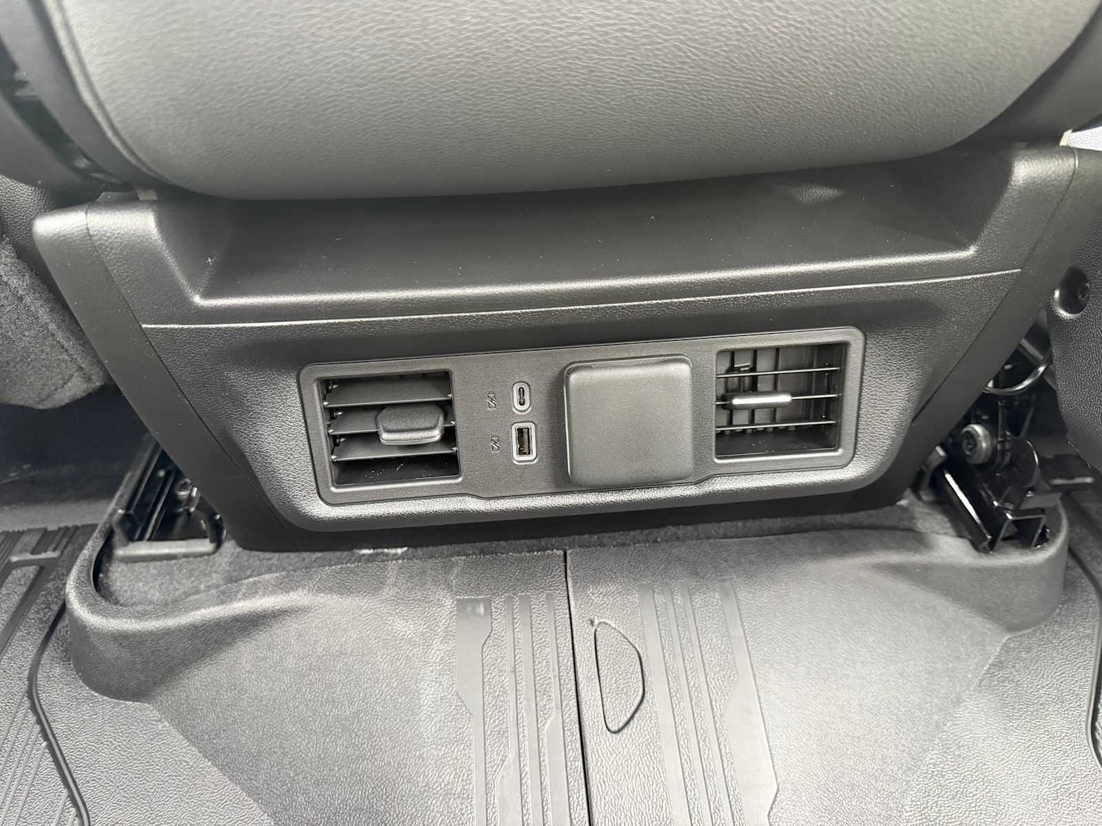 2026 GMC Sierra 2500HD SLT - Photo 14