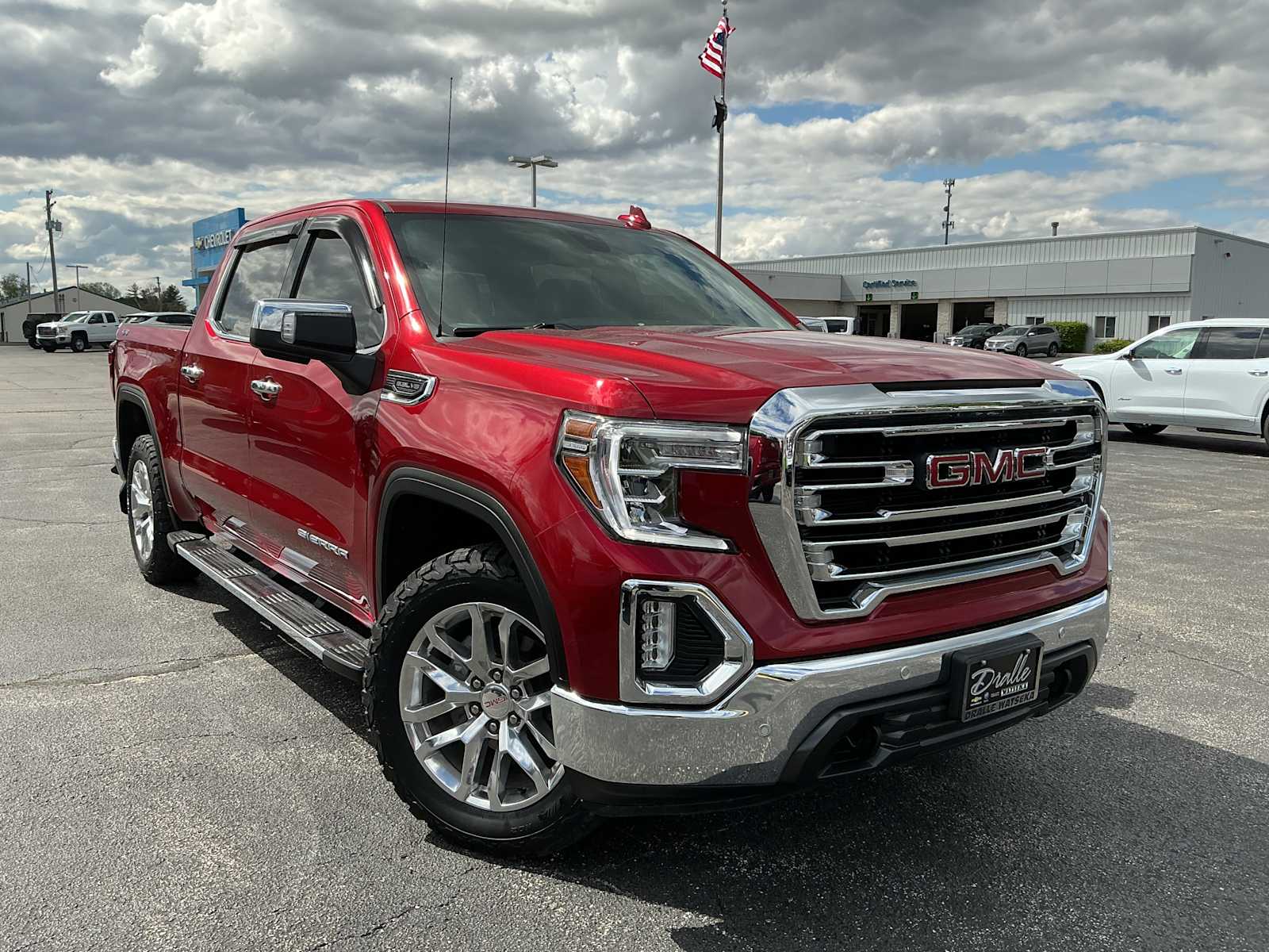 2021 GMC Sierra 4WD Crew Cab Short Box SLT's photo