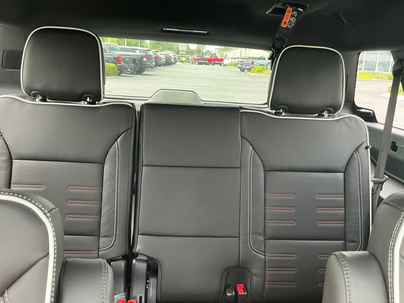 2026 GMC Yukon XL AT4 Ultimate - Photo 33