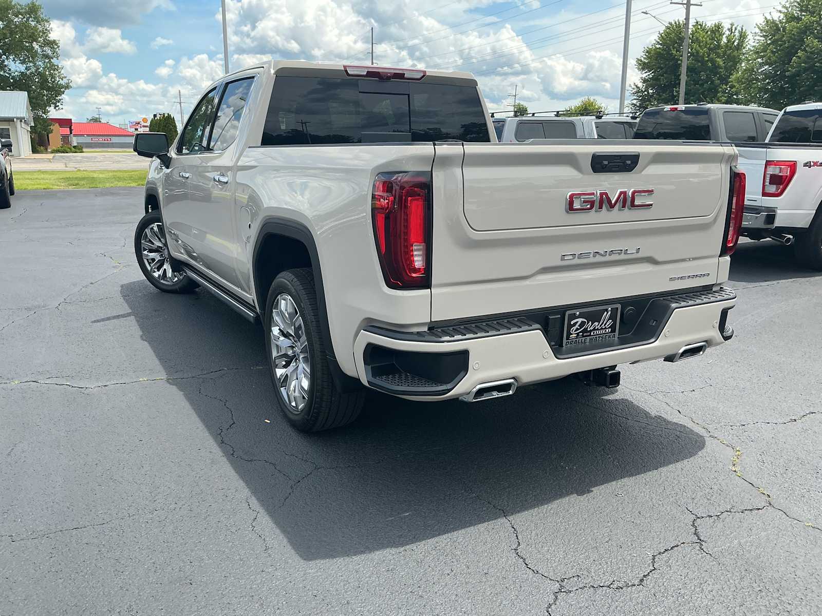 2026 GMC Sierra 1500 Denali - Photo 5
