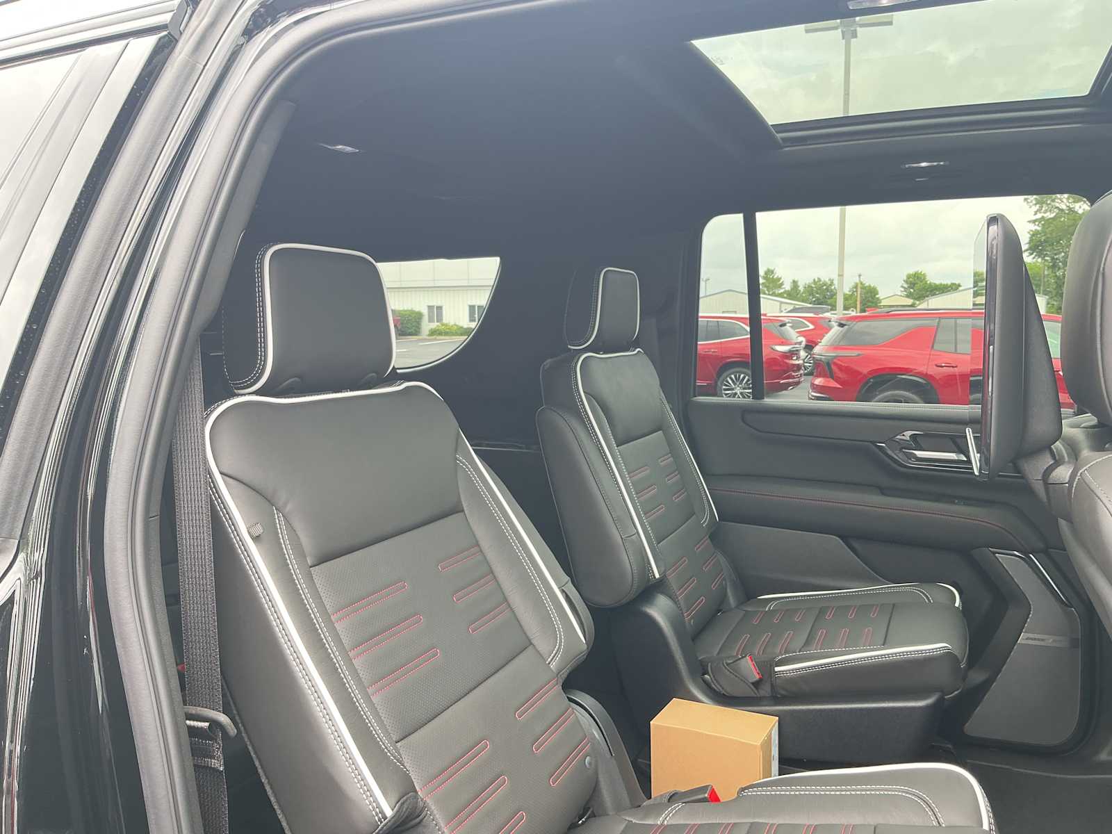 2026 GMC Yukon XL AT4 Ultimate - Photo 24