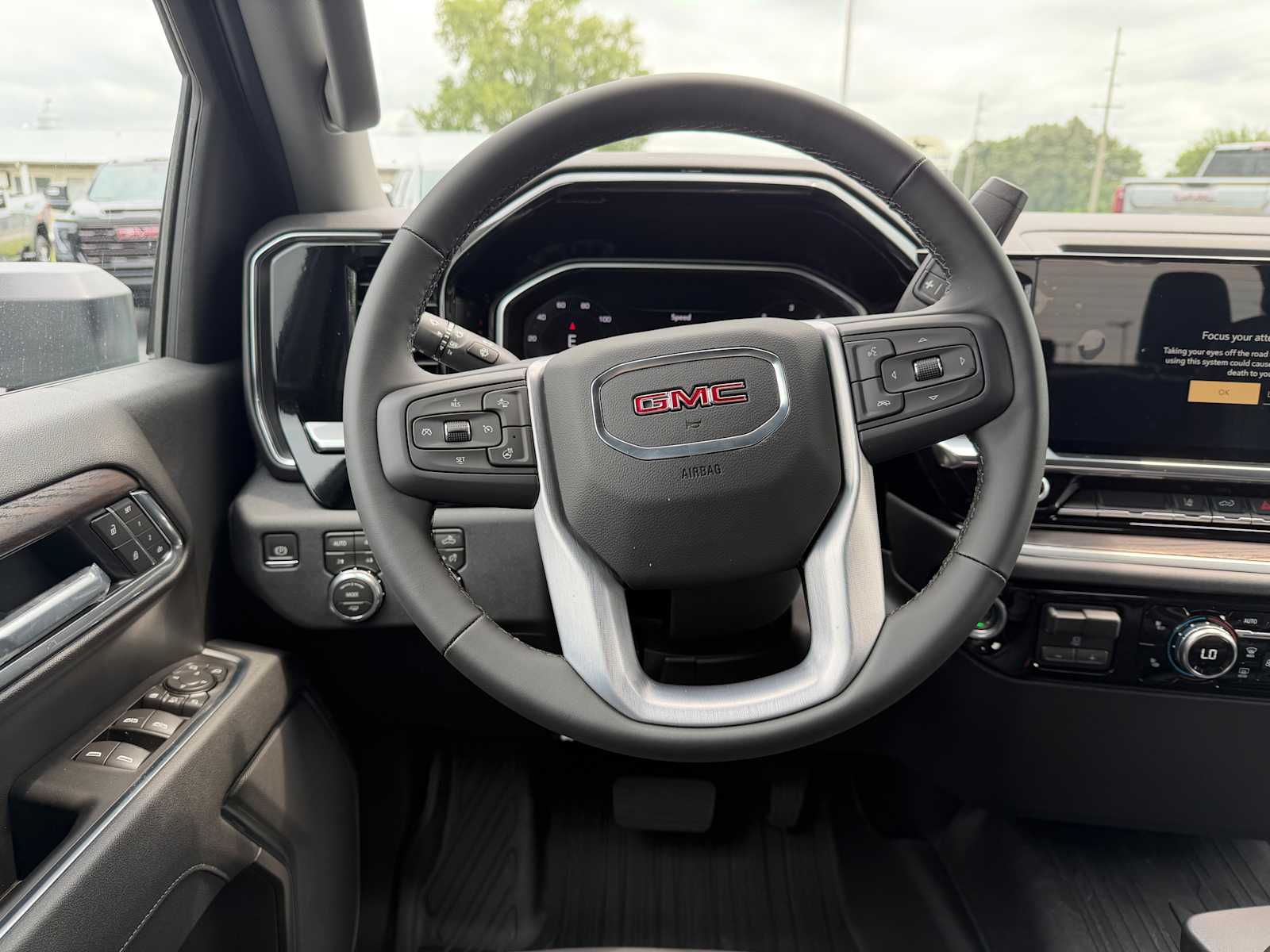 2026 GMC Sierra 2500HD SLT - Photo 8