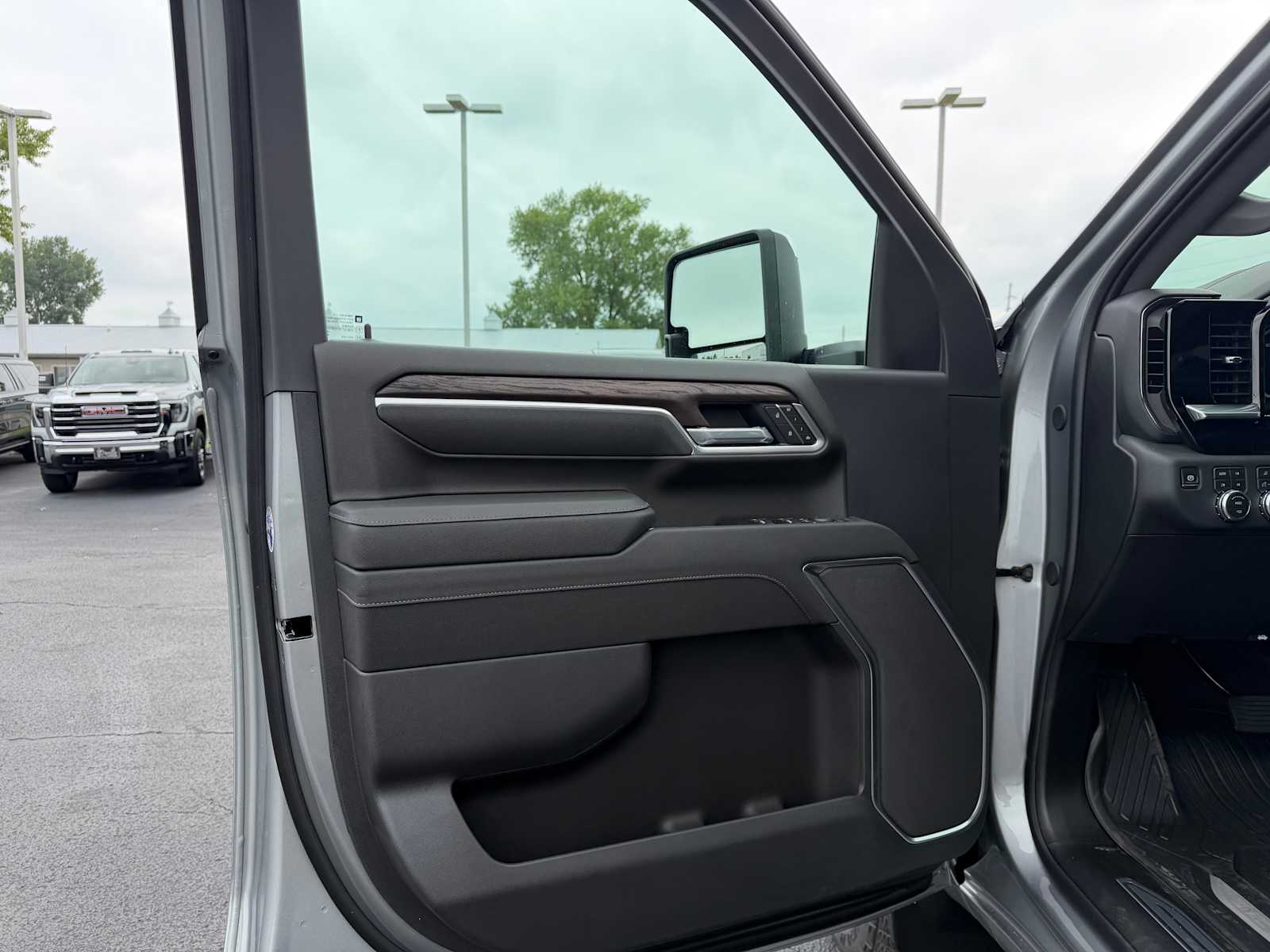 2026 GMC Sierra 2500HD SLT - Photo 19