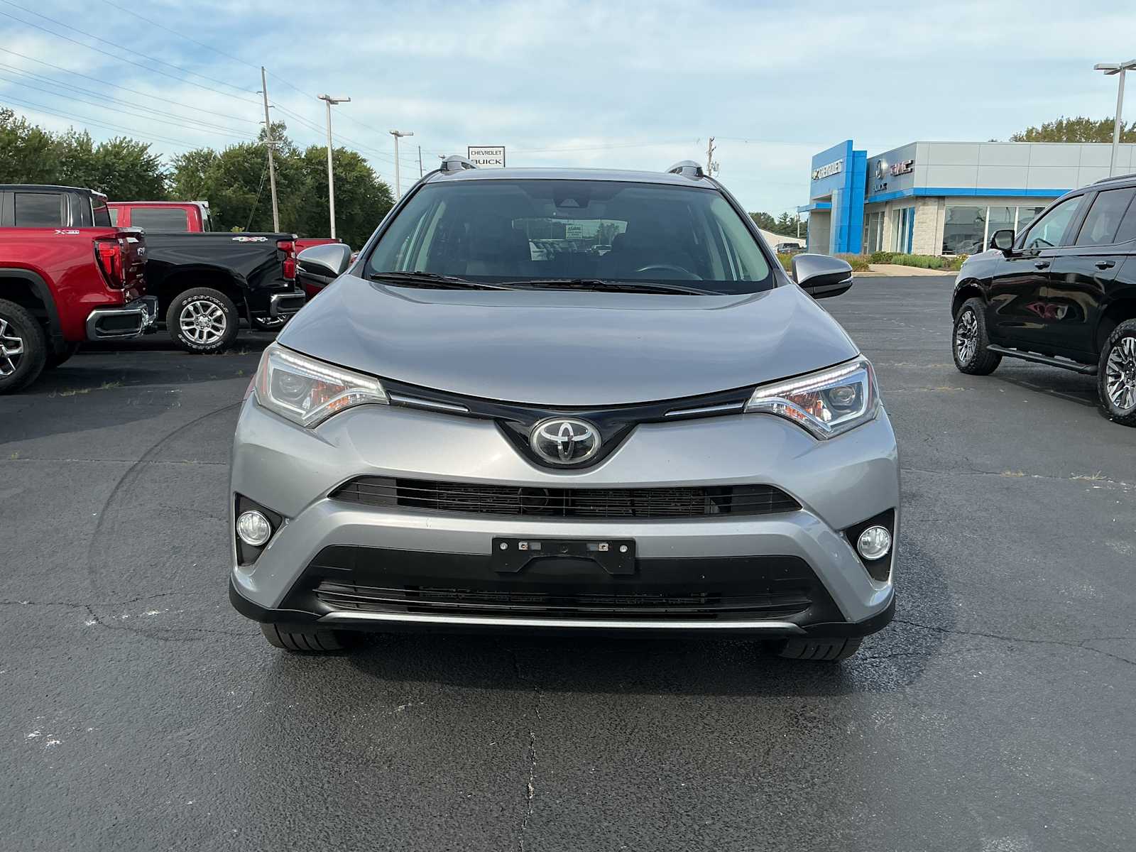 Used 2017 Toyota RAV4 Limited with VIN 2T3DFREV5HW627048 for sale in Watseka, IL