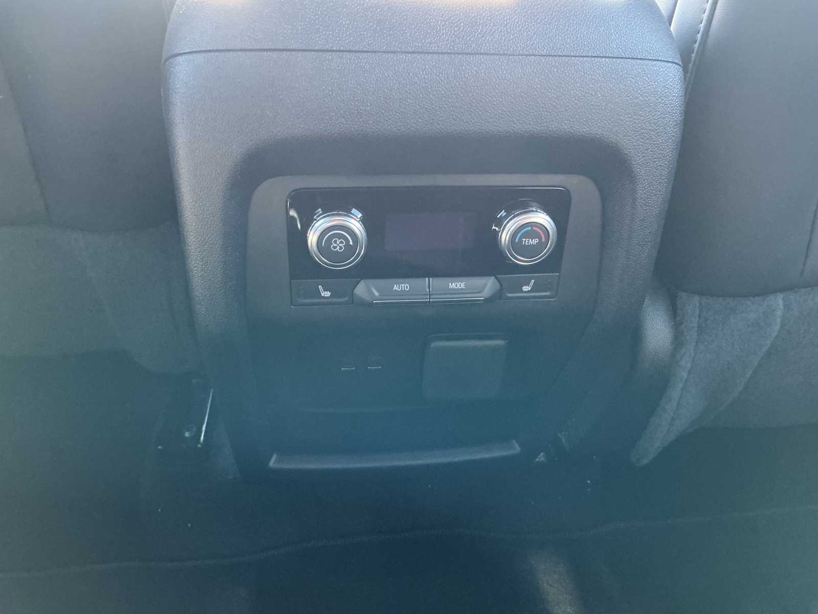 2026 GMC Acadia Elevation - Photo 14