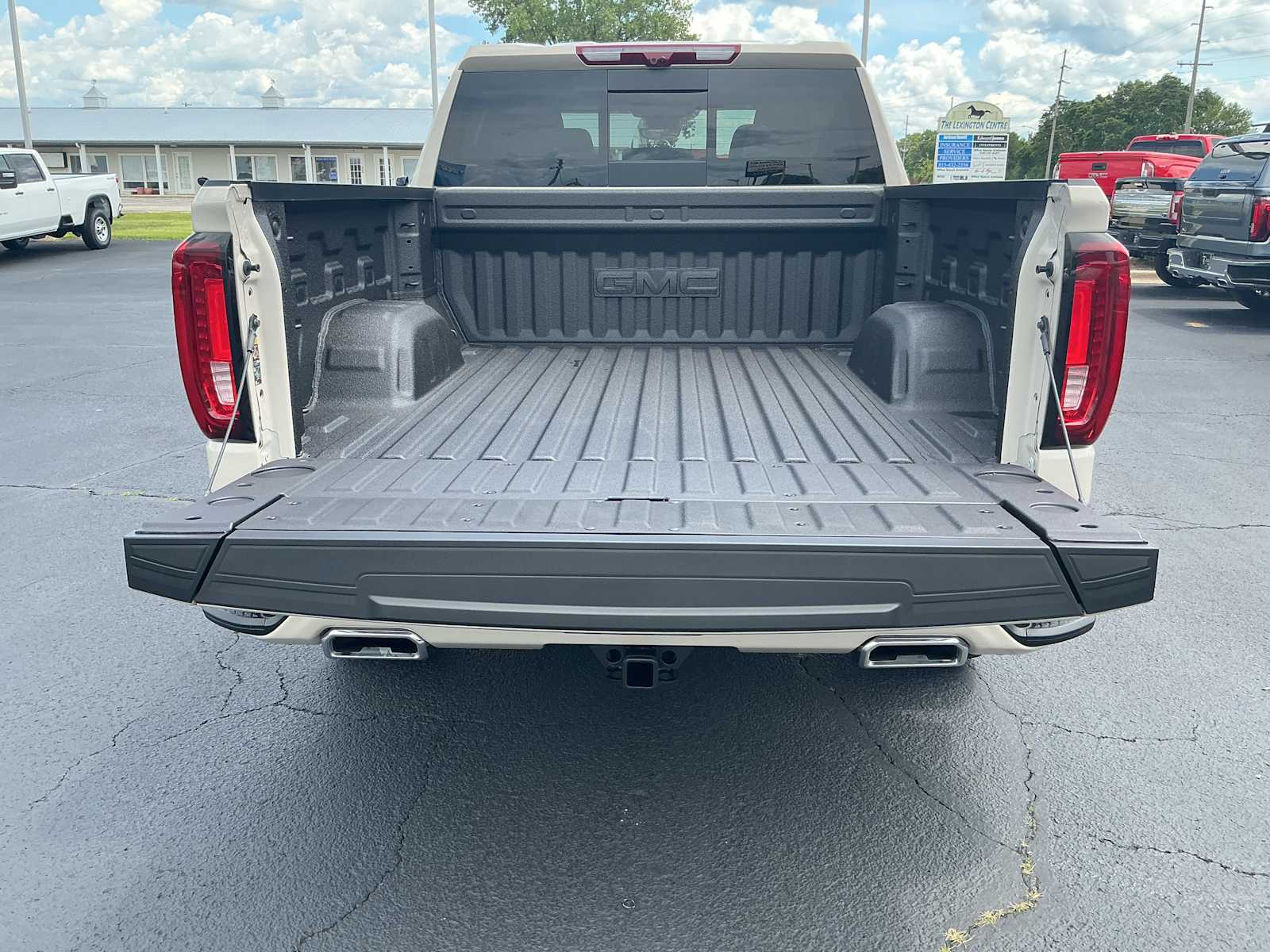 2026 GMC Sierra 1500 Denali - Photo 32