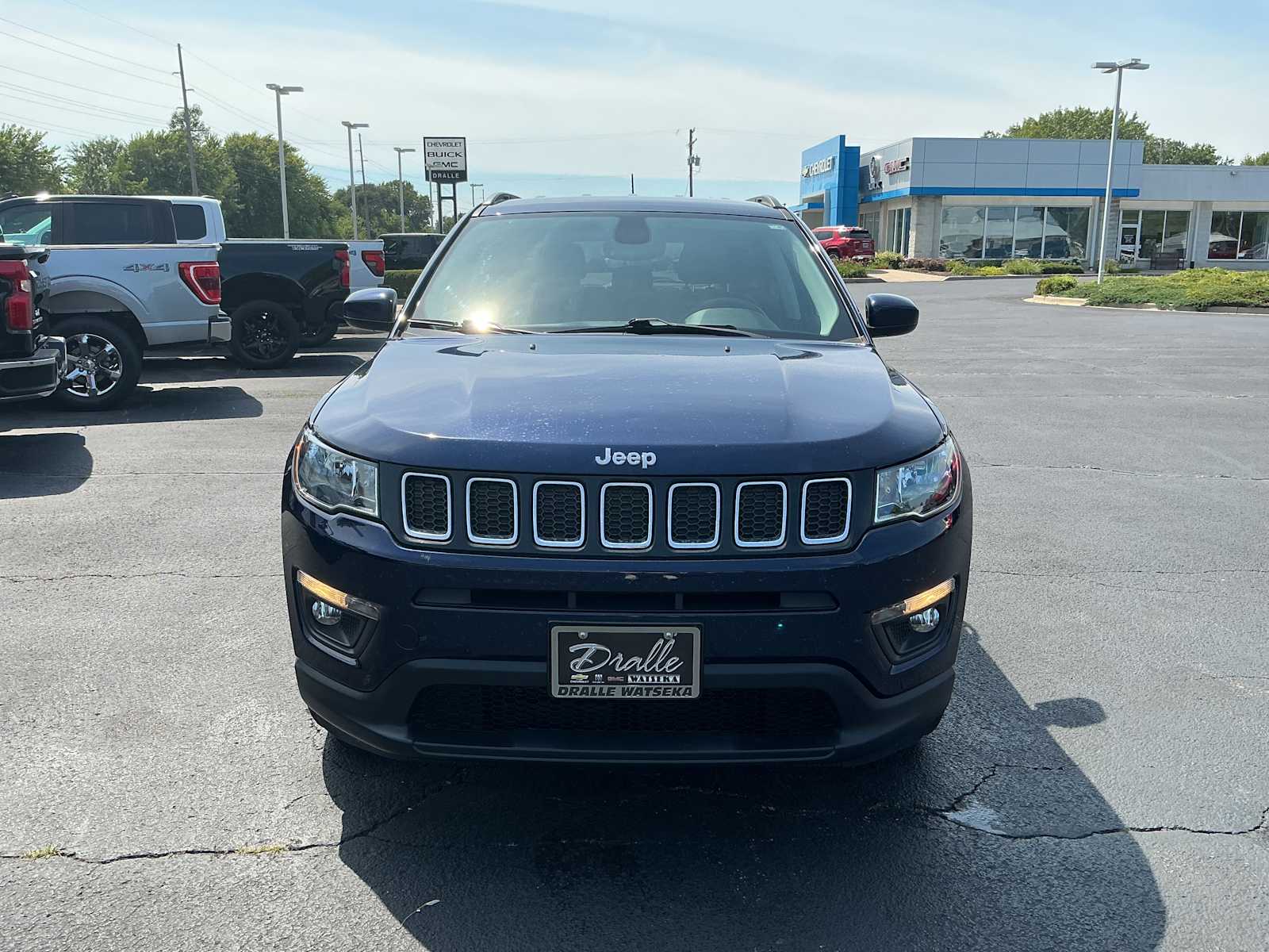 Used 2019 Jeep Compass Latitude with VIN 3C4NJCBB2KT637657 for sale in Watseka, IL