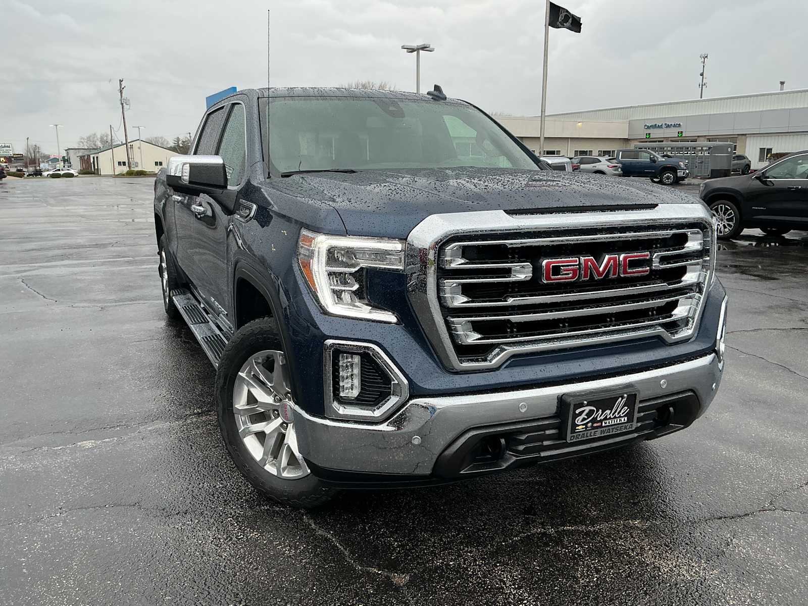 2021 GMC Sierra 4WD Crew Cab Short Box SLT's photo