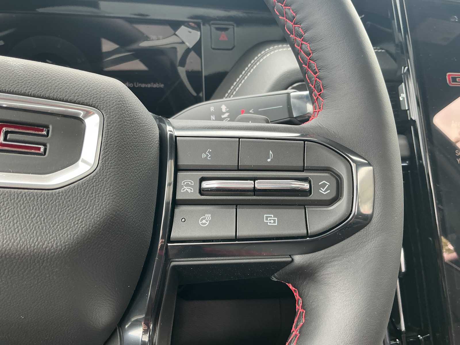 2026 GMC Yukon XL AT4 Ultimate - Photo 11