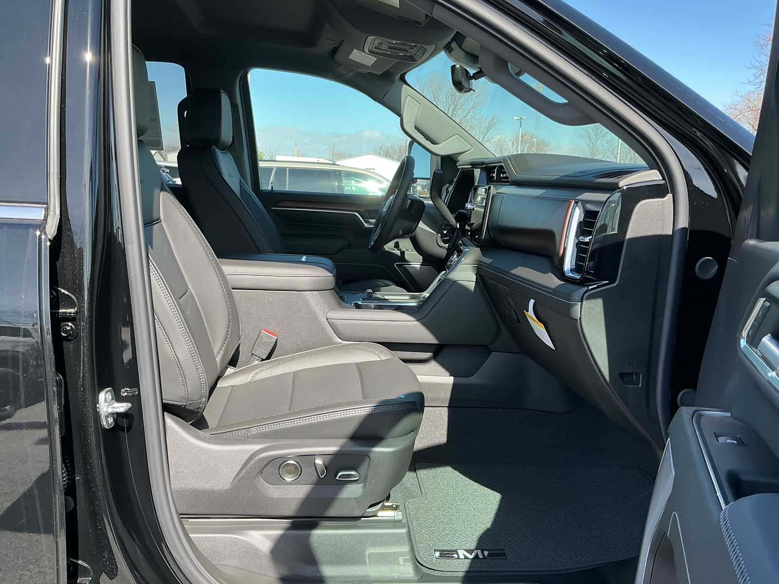 2026 GMC Sierra 2500HD Denali - Photo 27